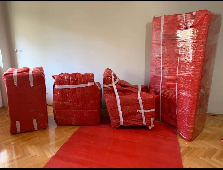 Kıraç bölgesinde mobilya ambalajlama ve koruma çalışması